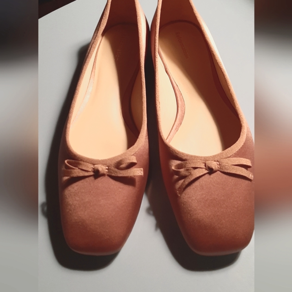 NWOT Reformation ballet flats
